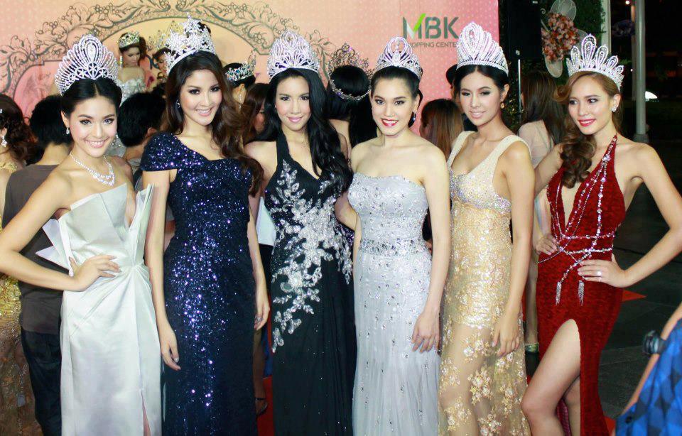 ภาพนางงามไทย จากงาน The Nine Beauty Legend 2012