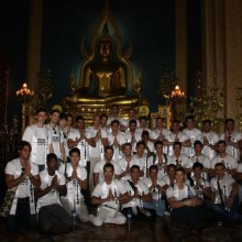Mister International 2012 : Contestants Visit Temples in Bangkok