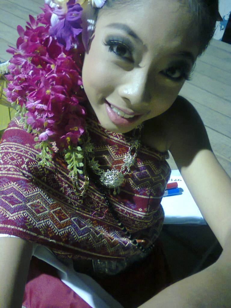 สาวน้อย บ่อสร้าง อ.สันกำแพงเจ้า