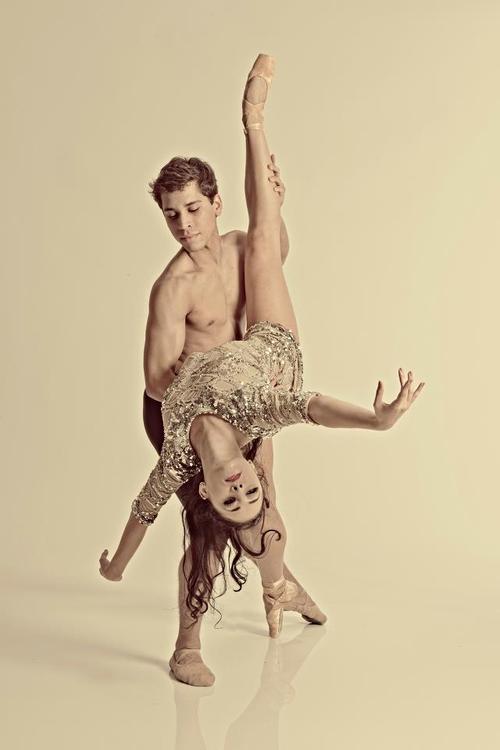 เมื่อผู้ชายเต้นบัลเล่ต์