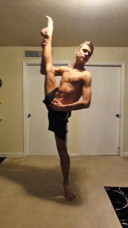 เมื่อผู้ชายเต้นบัลเล่ต์