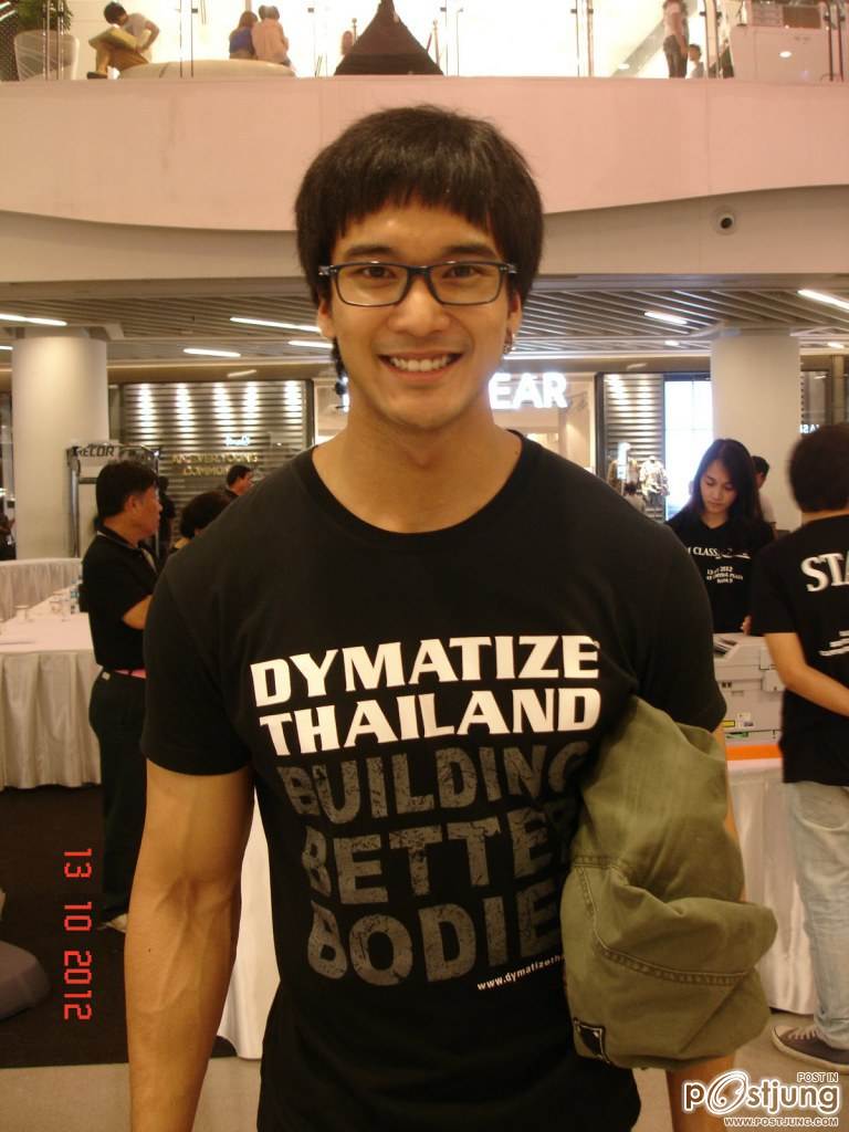 นายแบบไทยแบบเจ้าเนื้อล่ำๆ