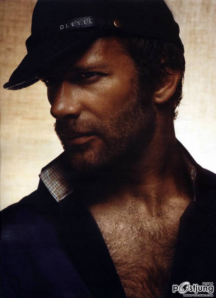 เทพบุตรสุดหล่อ