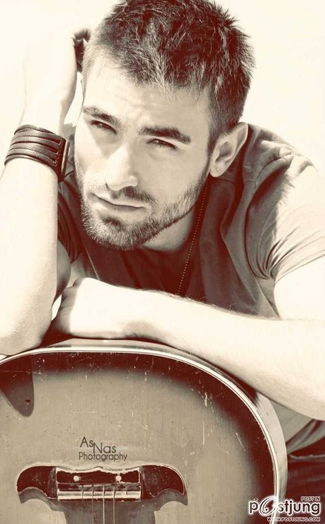 เทพบุตรสุดหล่อ