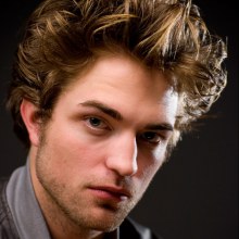 โรเบิร์ต แพททินสัน แวมไพร์หนุ่ม หล่อบาดใจ สเปคในใจสาวๆ