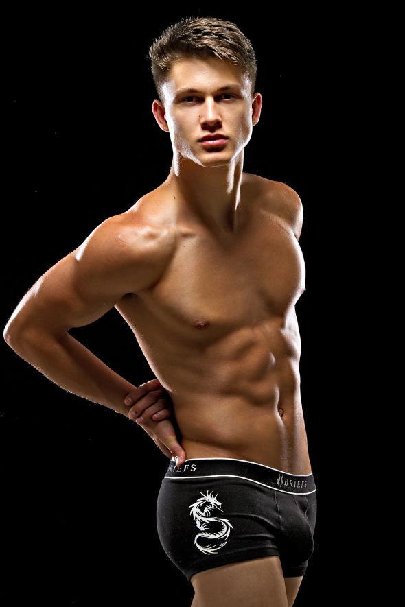 Photoshoot men album 503 : Briefs Underwear campaign