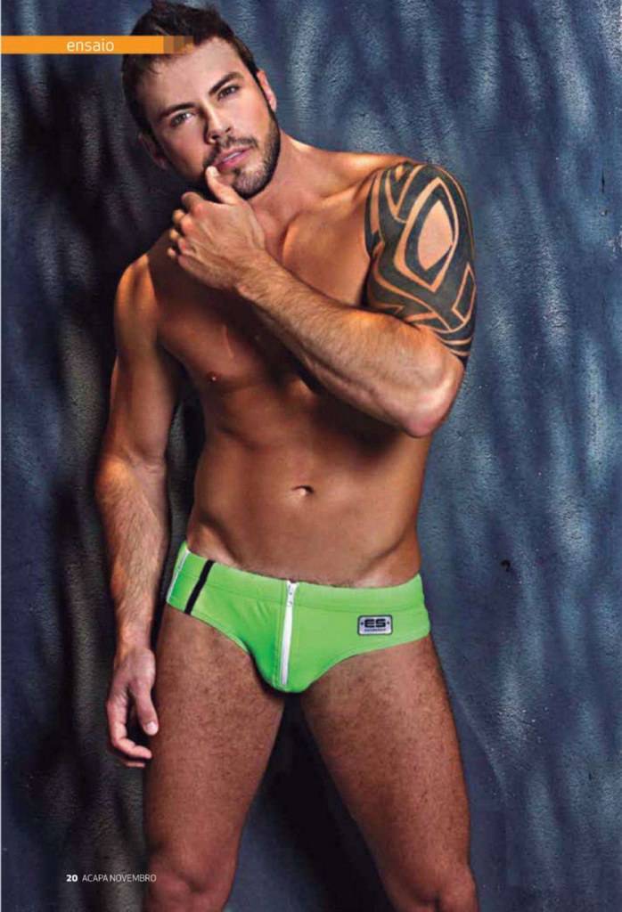 Felipe Zabloski @ A Capa Brazil November 2012