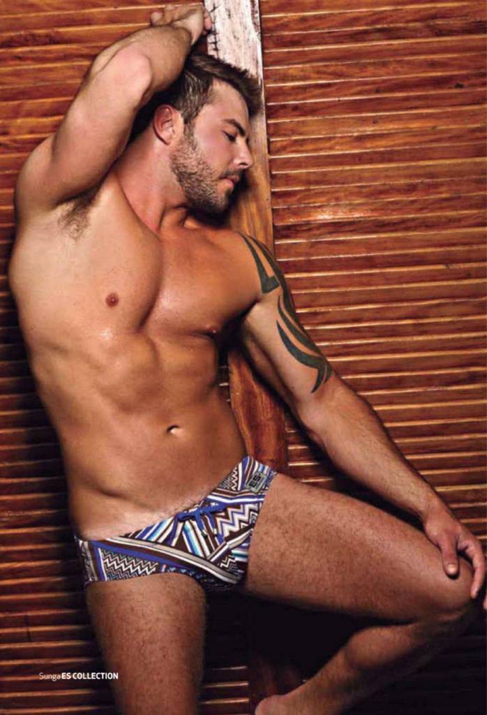 Felipe Zabloski @ A Capa Brazil November 2012