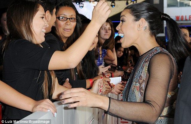 Jordin Sparks & Jason Derulo - Red Carpet Interview - AMA 2012
