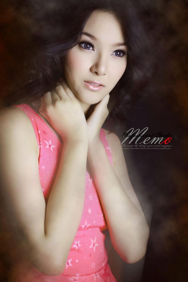 ฟ้า-พิรุณรัตน์ นางเอกใหม่ป้ายแดง จาก จอ 7 สี