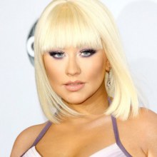 Christina Aguilera - Red Carpet Interview - AMA 2012