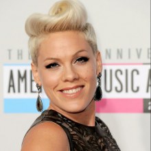 Pink - Red Carpet Interview - AMA 2012