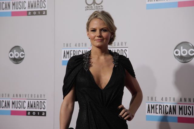 Jennifer Morrison - Red Carpet Interview - AMA 2012