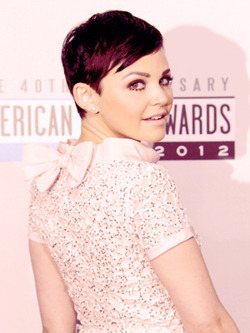 Ginnifer Goodwin - Red Carpet Interview - AMA 2012