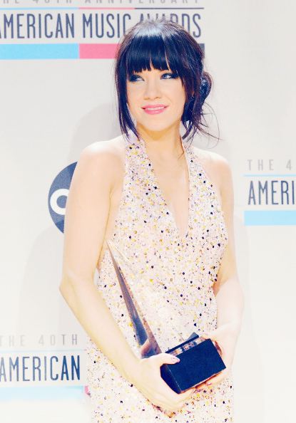 Carly Rae Jepsen  - Red Carpet Interview - AMA 2012