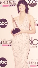 Carly Rae Jepsen  - Red Carpet Interview - AMA 2012