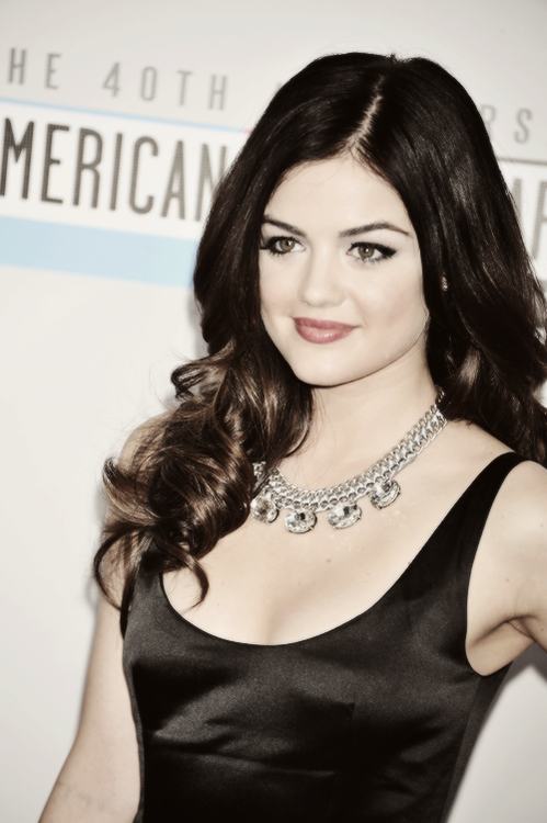 lucy hale - Red Carpet Interview - AMA 2012