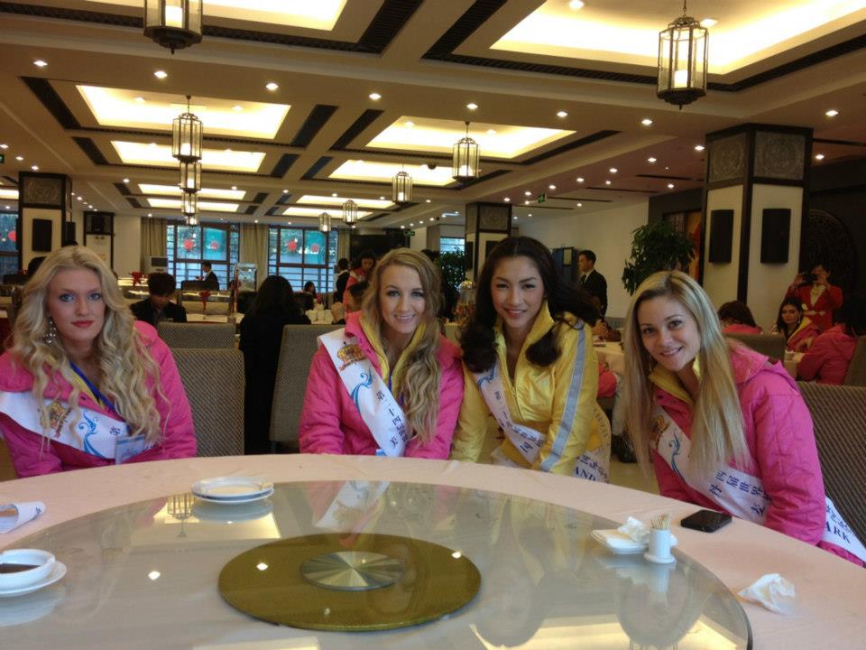 ประมวลภาพ อนัญญา มงคลไทย ในการประกวด Miss Model of The World 2012 ที่จีน (20 พ.ย.55)