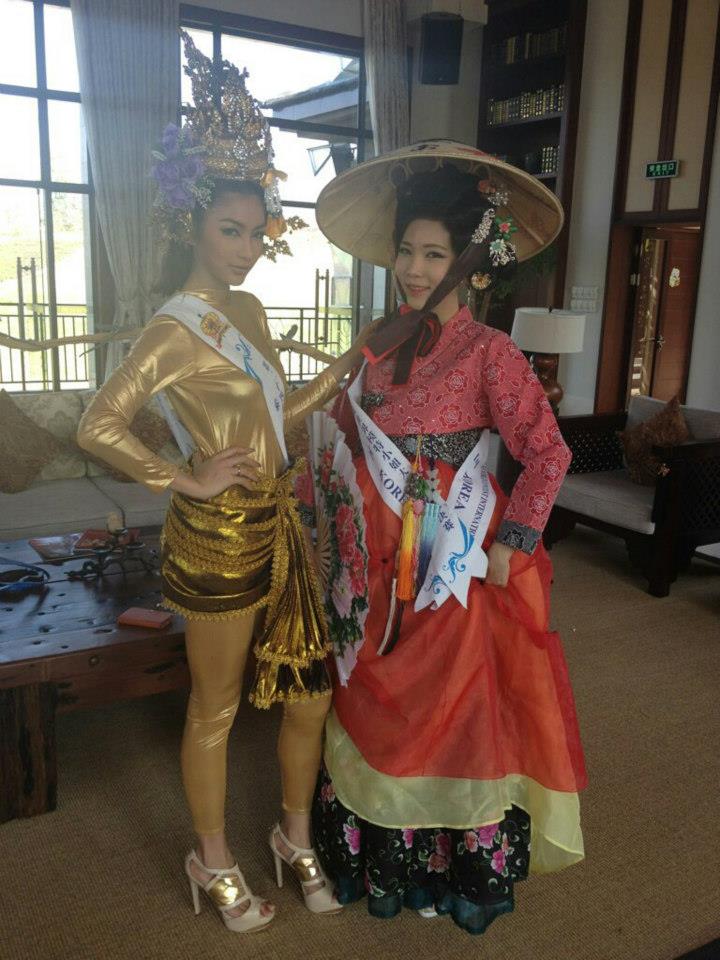 ประมวลภาพ อนัญญา มงคลไทย ในการประกวด Miss Model of The World 2012 ที่จีน (20 พ.ย.55)
