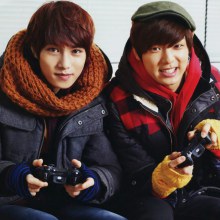 CNBLUE & Moon Chae Won @ Bang Bang Winter 2012