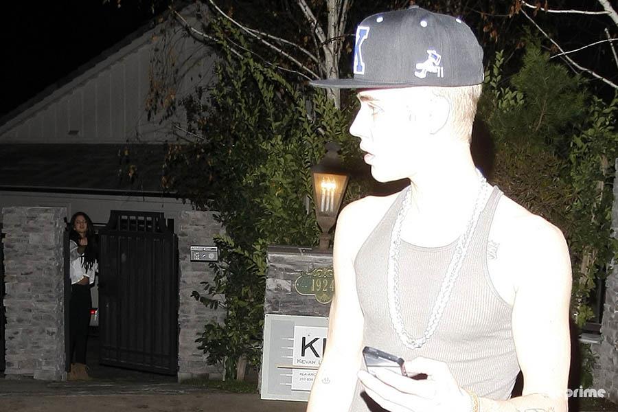 Justin and Selena at Yamato & selena's house =]