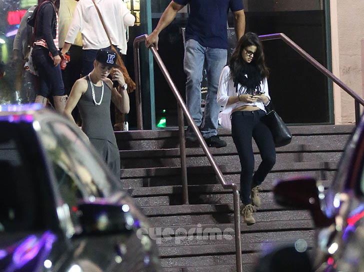 Justin and Selena at Yamato & selena's house =]