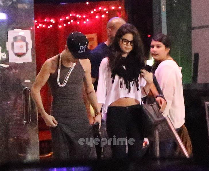 Justin and Selena at Yamato & selena's house =]