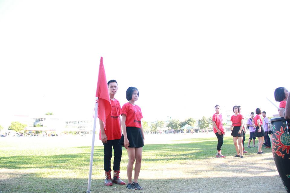 ลีดสีแดง ร.ร.นารีนุกูล อุบลฯ ซ้อมเต้นกีฬาสี 2555