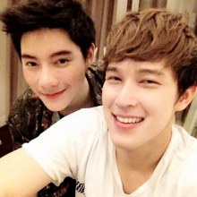 โบ๊ท นิวเยียร์ สองหนุ่ม ที่ทำเอาสาวๆ ตาร้อนกันทั่วบ้านทั่วเมือง