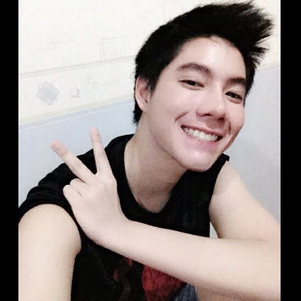 โบ๊ท นิวเยียร์ สองหนุ่ม ที่ทำเอาสาวๆ ตาร้อนกันทั่วบ้านทั่วเมือง