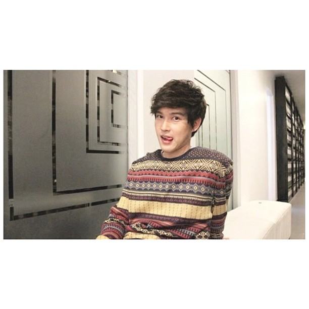 โบ๊ท นิวเยียร์ สองหนุ่ม ที่ทำเอาสาวๆ ตาร้อนกันทั่วบ้านทั่วเมือง