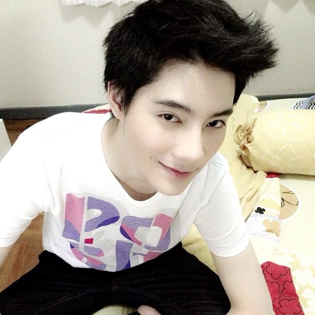 โบ๊ท นิวเยียร์ สองหนุ่ม ที่ทำเอาสาวๆ ตาร้อนกันทั่วบ้านทั่วเมือง