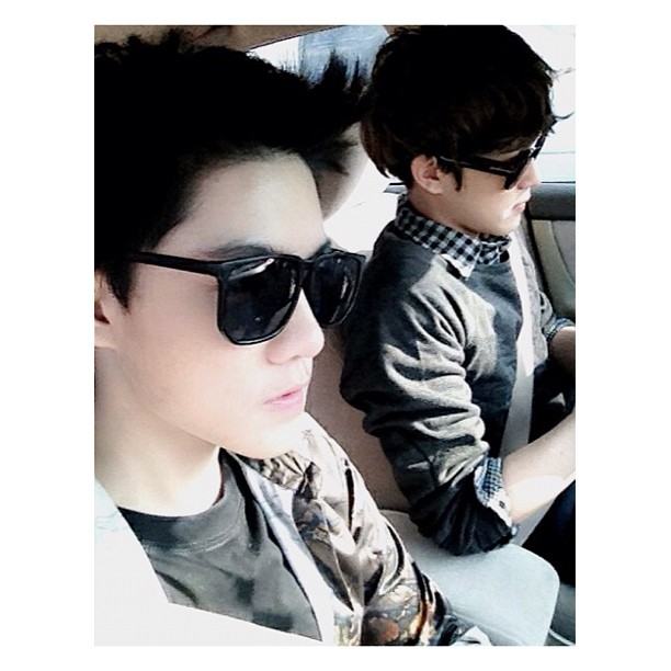 โบ๊ท นิวเยียร์ สองหนุ่ม ที่ทำเอาสาวๆ ตาร้อนกันทั่วบ้านทั่วเมือง