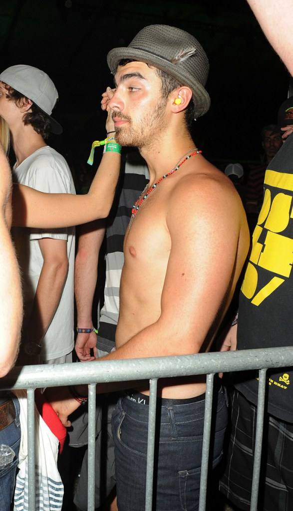 Joe-Jonas แซ่บๆ