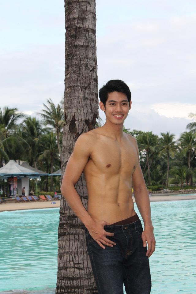 ร่วมส่งกำลังใจให้หนุ่มไทย ในการประกวด Mister International 2012