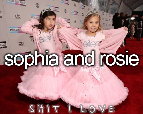 Sophia Grace and Rosie สาวน้อยเสียงใส นักร้องเพลง Rap รุ่นจิ๋ว