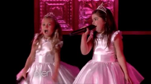 Sophia Grace and Rosie สาวน้อยเสียงใส นักร้องเพลง Rap รุ่นจิ๋ว