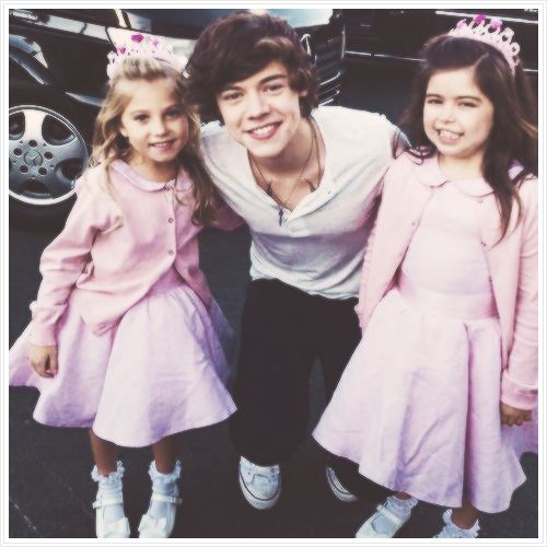 Sophia Grace and Rosie สาวน้อยเสียงใส นักร้องเพลง Rap รุ่นจิ๋ว