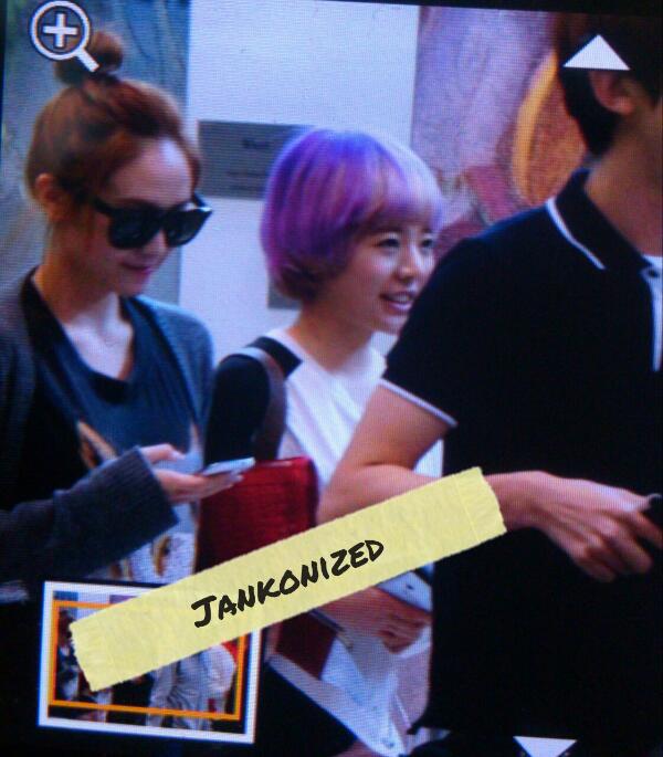 snsd มาแล้ว @ ที่สนามบินสุวรรณภูมิ  แต่งตัวเริ่ดมาก สมกับ เป็น I dol asian