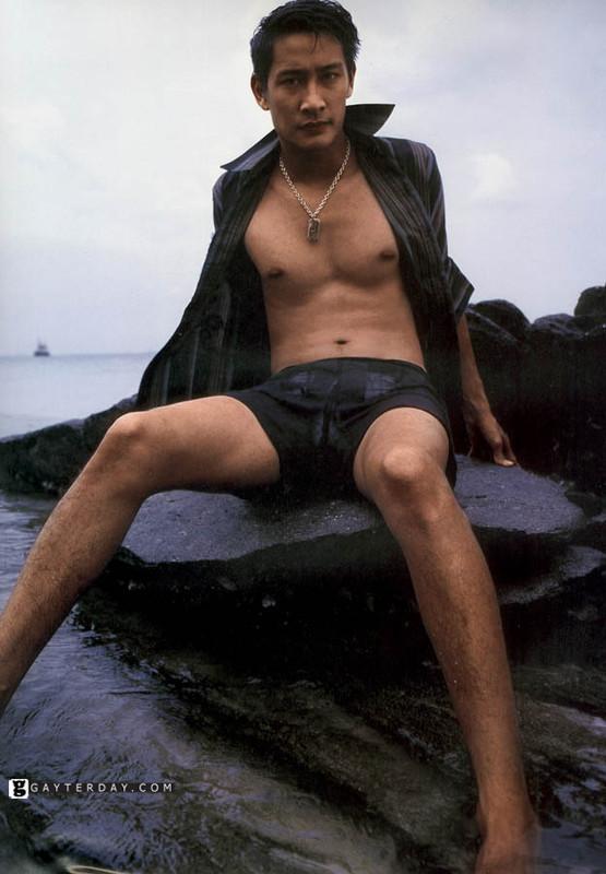 10 พระเอกขนดกที่สุดแห่งวงการ