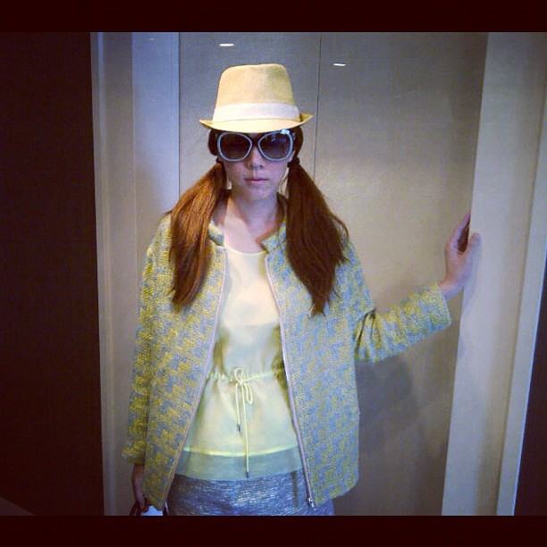 "เมย์ เฟื่องอารมย์"