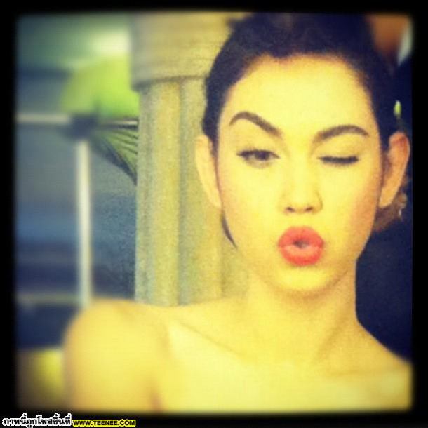 "แมท-ภีรนีย์ คงไทย"