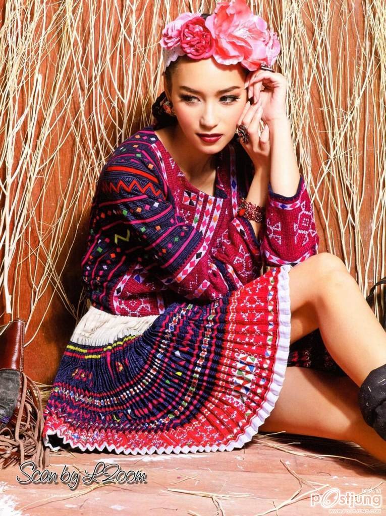 แฟชั่นรีวิว vol.31 no.356 December 2012