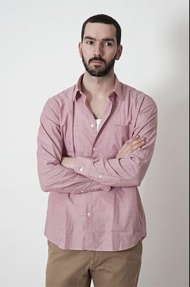 ผลสำรวจชี้ ผู้ชาย ใส่ เชิ้ตสีชมพูไปทำงาน ดูน่าดึงดูดมากที่สุด