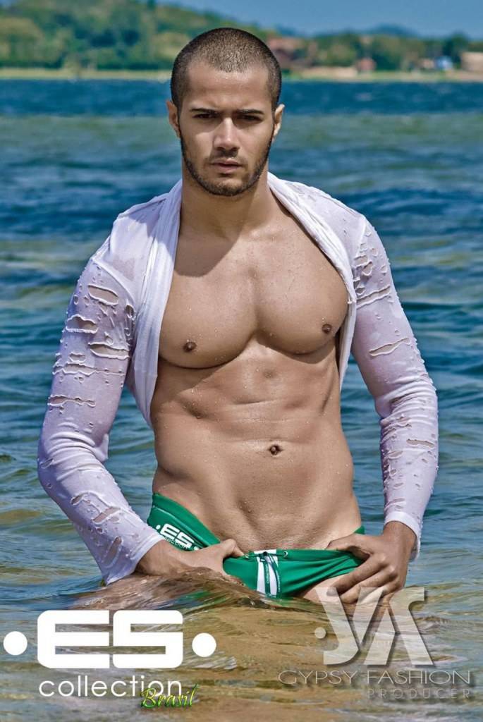 Rodrigo Mendonca @ ES Collection