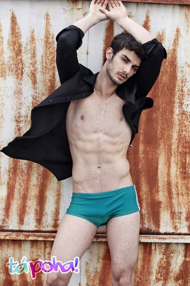 Rodolfo Rodrigues @ T&aacute; poha! Magazine November 2012