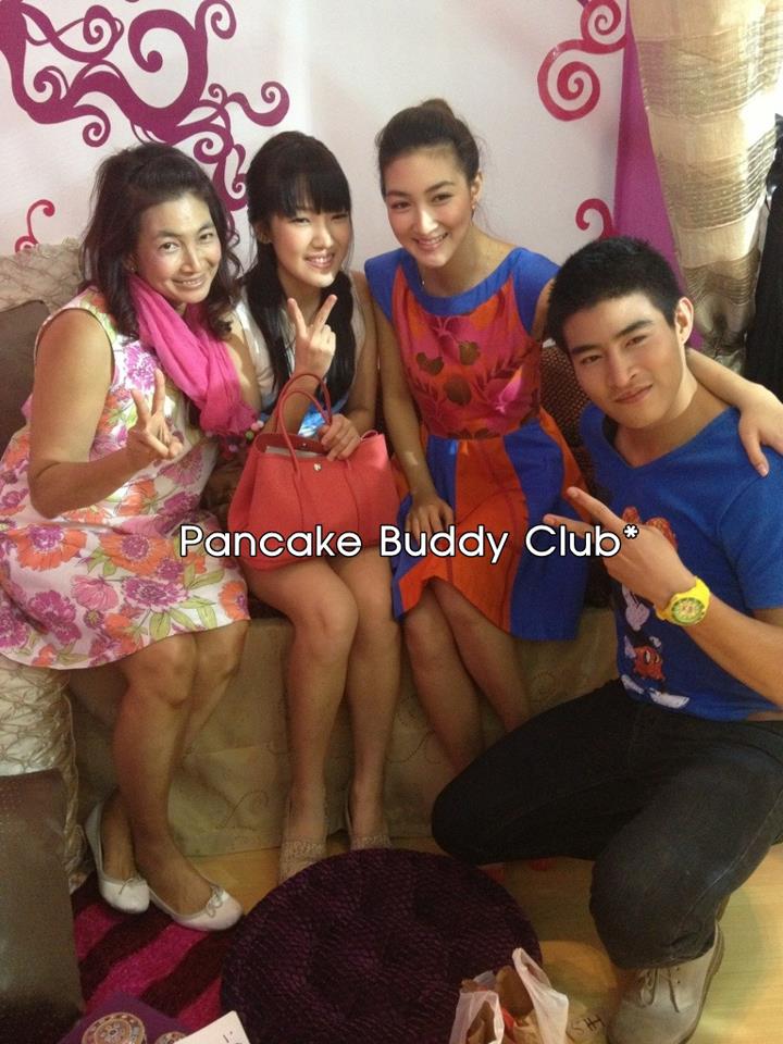 แพนเค้กกับพัตเตอร์ ในงาน Homepro Expo - 25/11/12