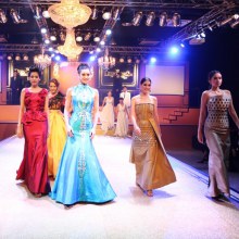 ชุดราตรี ออกเเบบโดยยังดีไซน์เนอร์ไทย The Designer Season 2