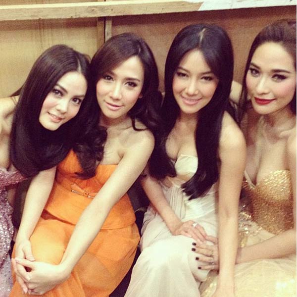 พลอย โต้ อิจฉาชุดออกงาน อั้ม ปิดปากเงียบ เรื่อง ไฮโซเดช