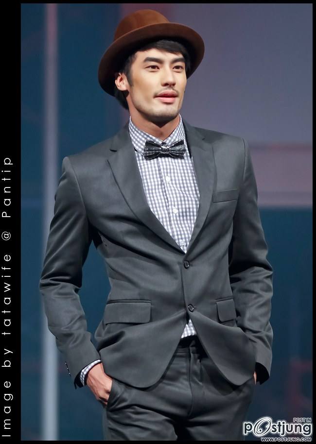 รวมพลคนหล่อ